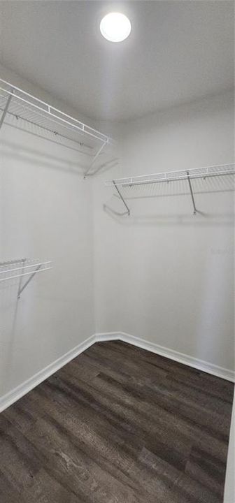 For Sale: $270,000 (2 beds, 2 baths, 1324 Square Feet)
