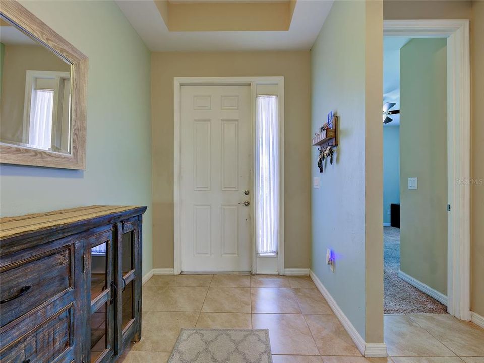 En Venta: $400,000 (4 camas, 3 baños, 2422 Pies cuadrados)