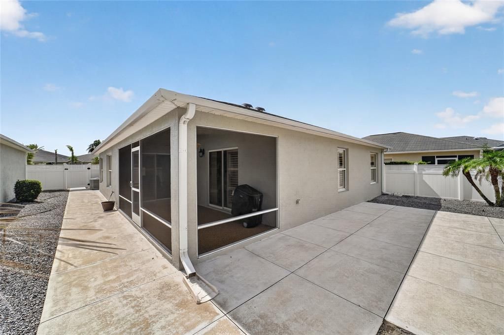 For Sale: $415,000 (3 beds, 2 baths, 1685 Square Feet)
