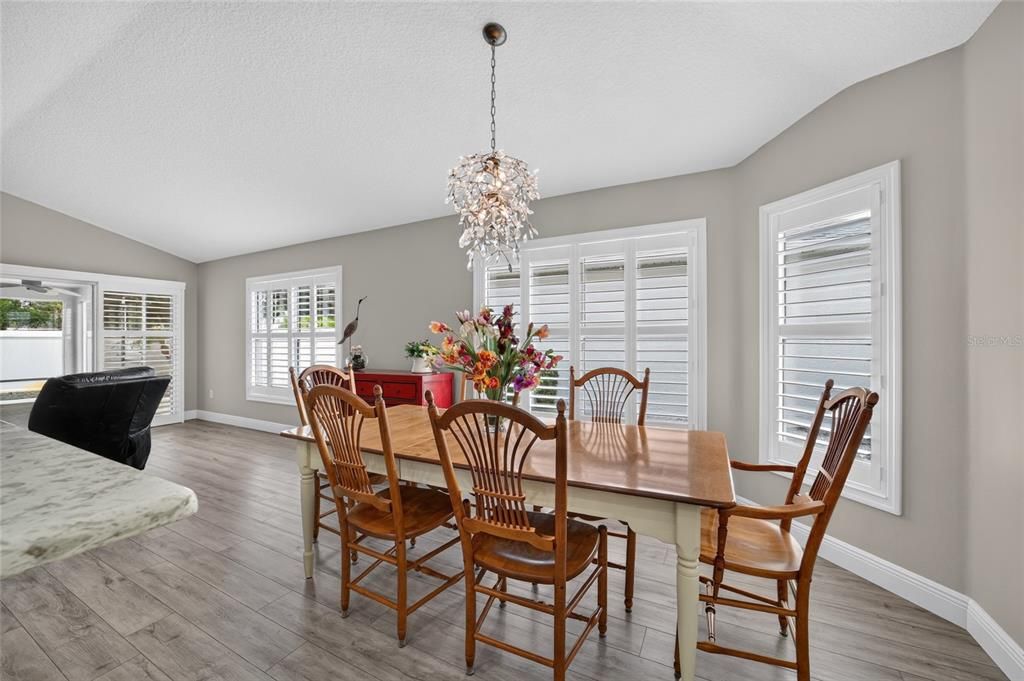 For Sale: $415,000 (3 beds, 2 baths, 1685 Square Feet)