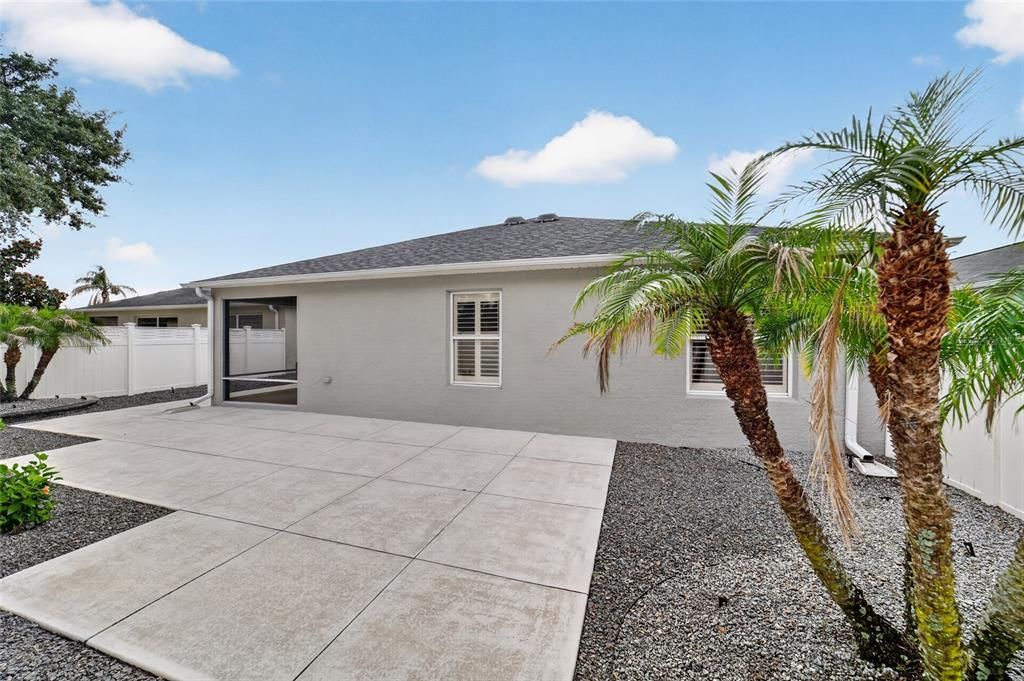 For Sale: $415,000 (3 beds, 2 baths, 1685 Square Feet)