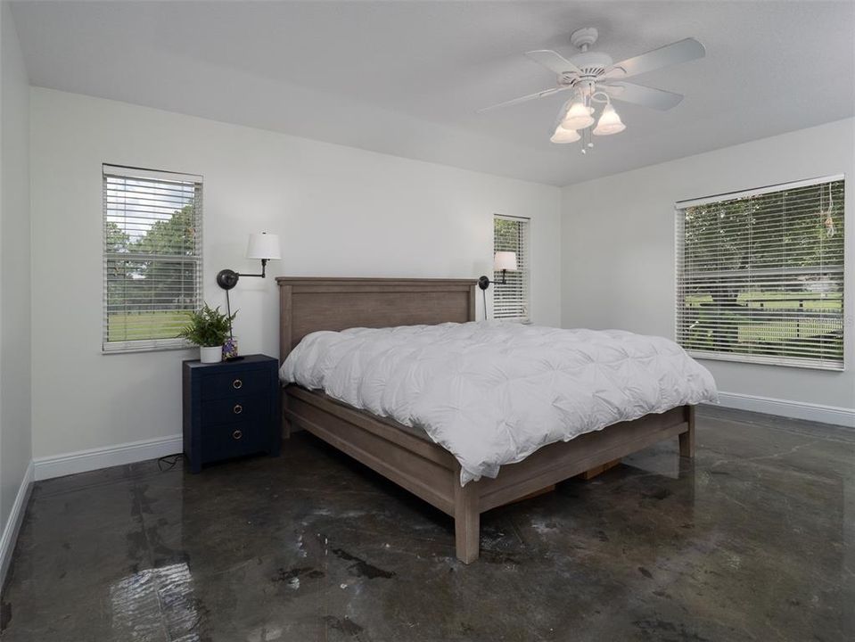 For Sale: $3,600,000 (3 beds, 2 baths, 3090 Square Feet)