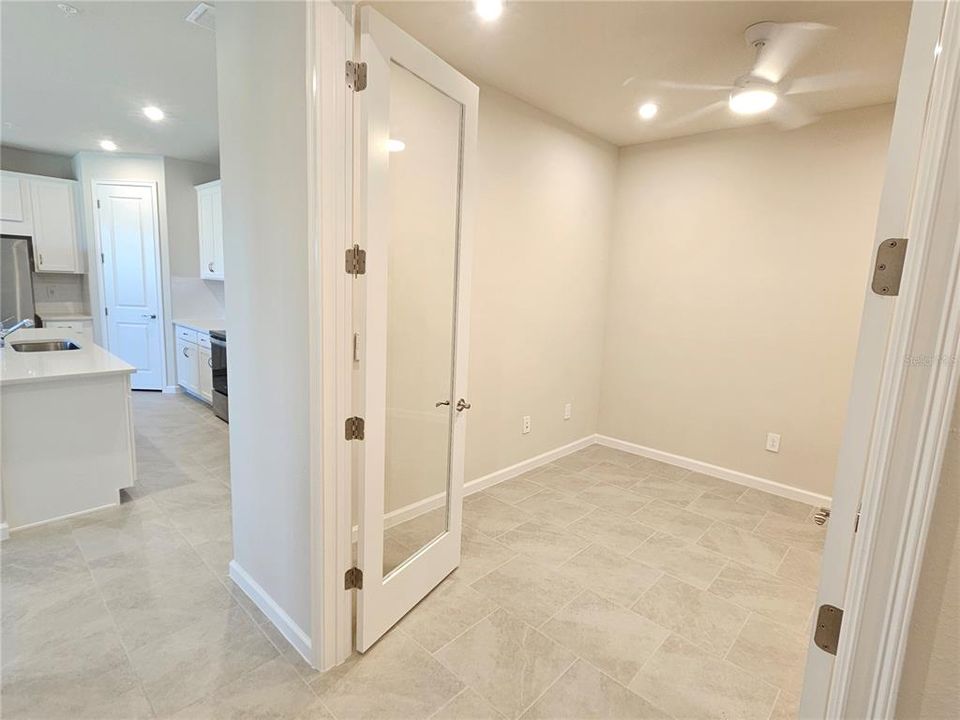 В аренду: $3,500 (3 спален, 2 ванн, 1765 Квадратных фут)