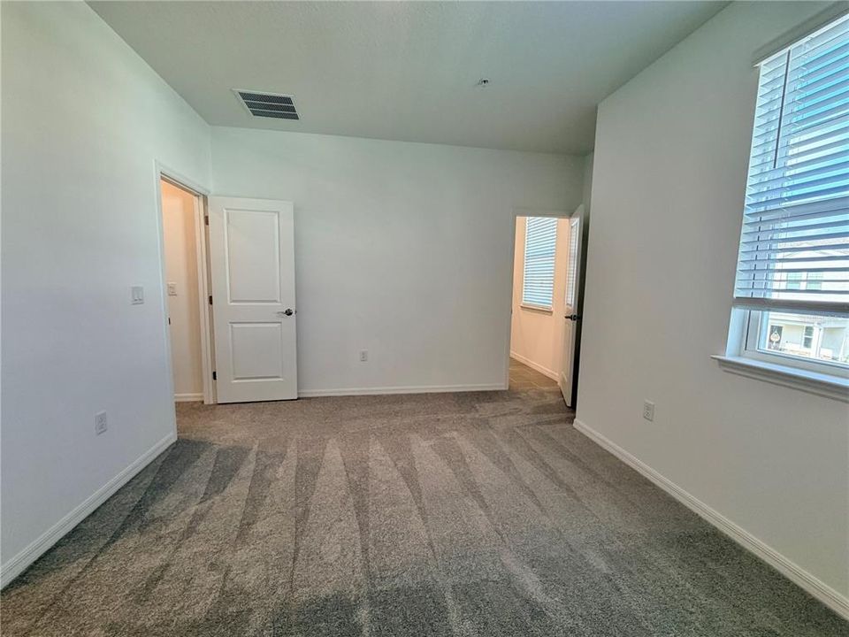В аренду: $2,195 (3 спален, 2 ванн, 1800 Квадратных фут)
