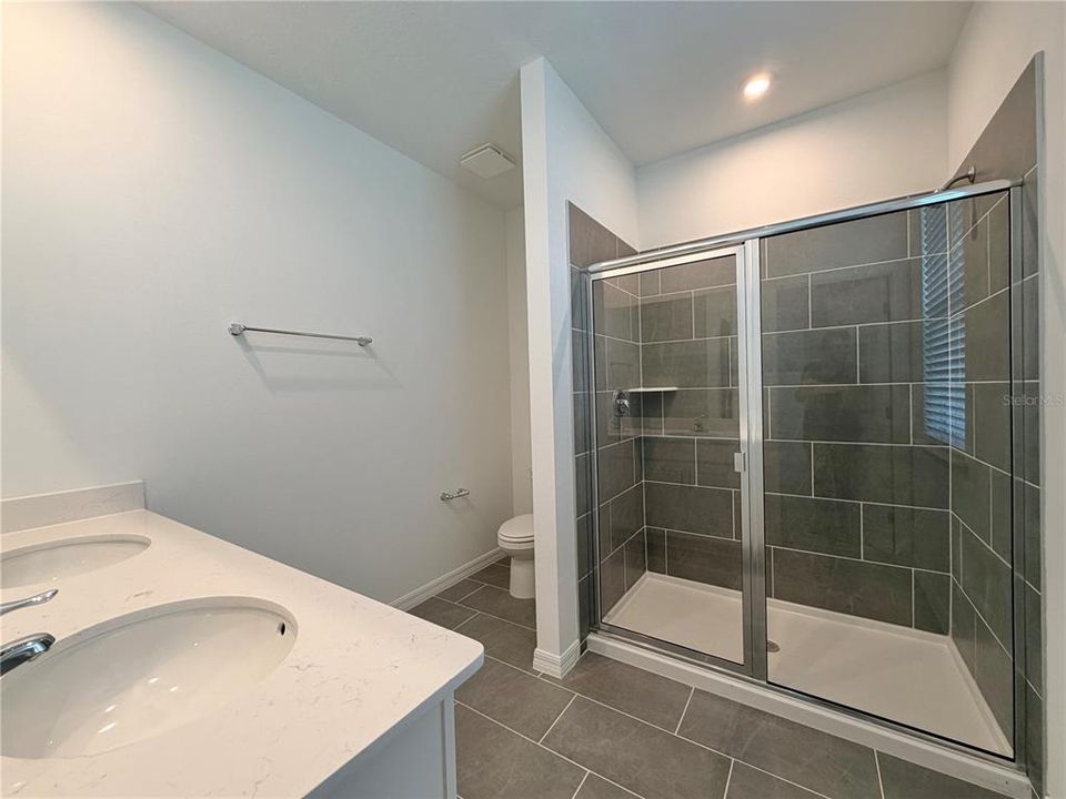 В аренду: $2,195 (3 спален, 2 ванн, 1800 Квадратных фут)