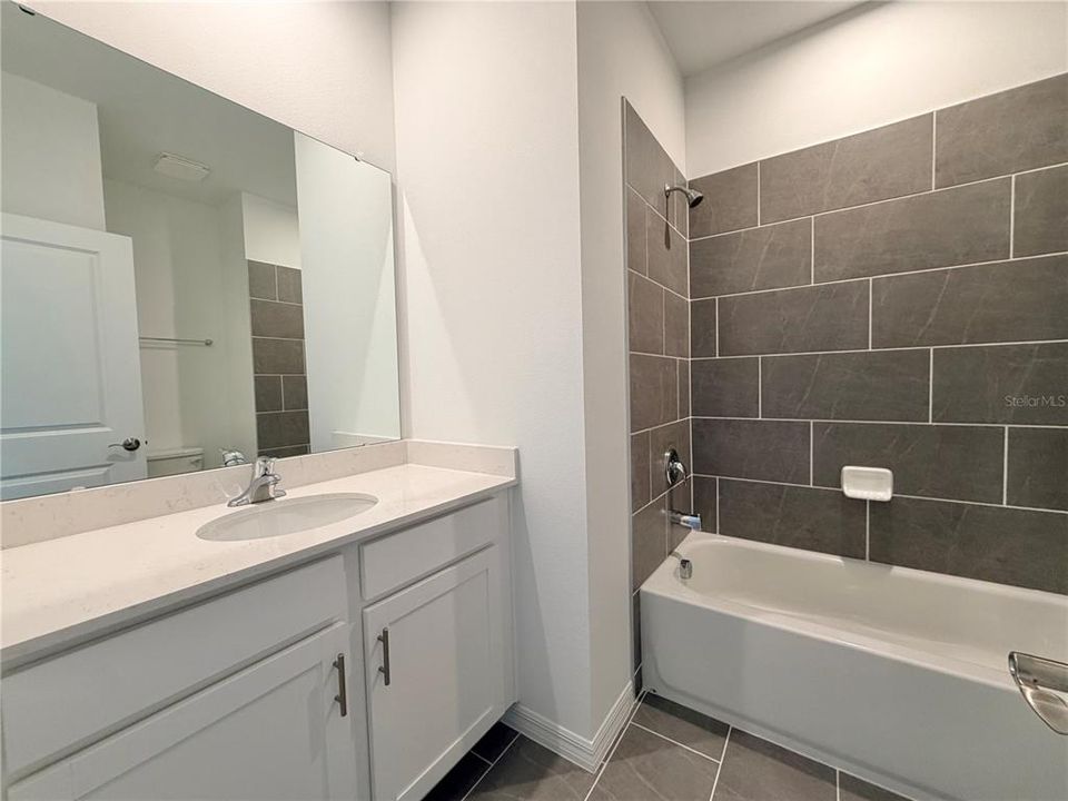 В аренду: $2,195 (3 спален, 2 ванн, 1800 Квадратных фут)