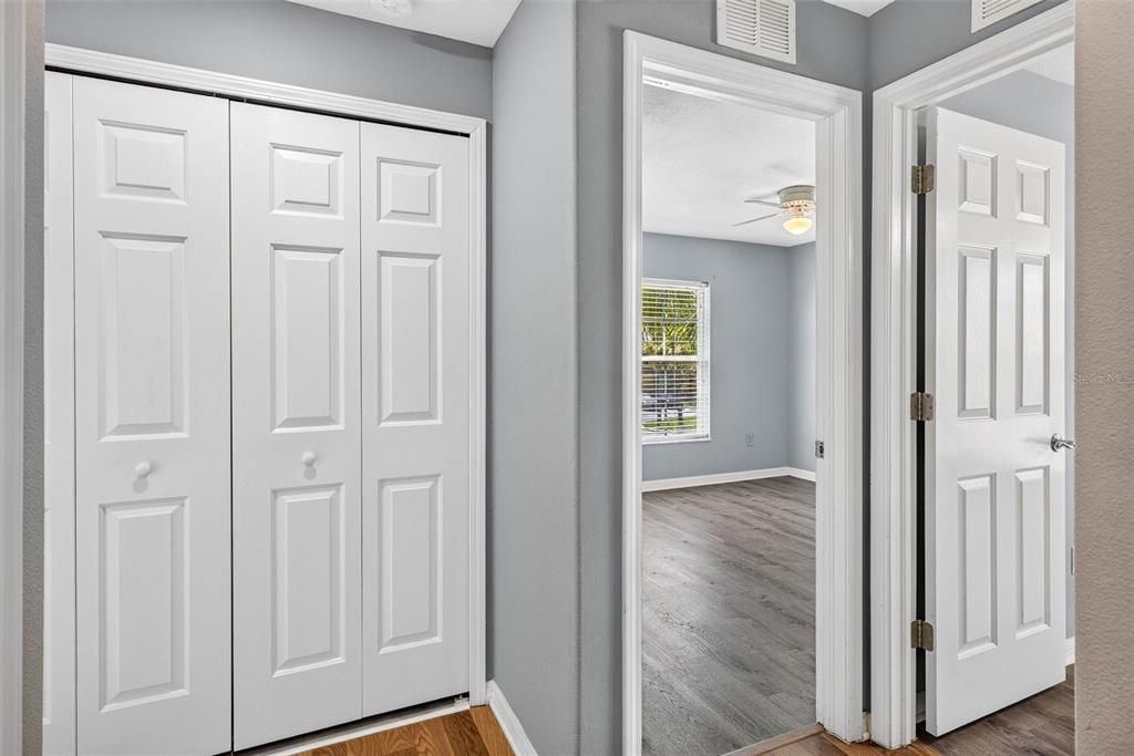 For Sale: $194,900 (3 beds, 2 baths, 1363 Square Feet)