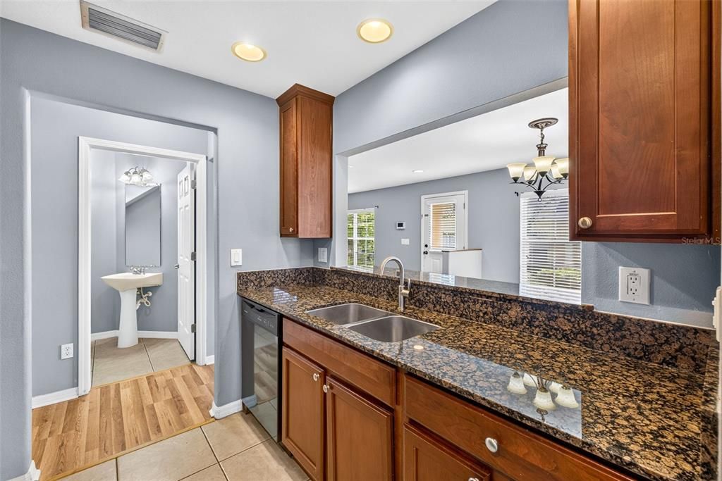 For Sale: $194,900 (3 beds, 2 baths, 1363 Square Feet)