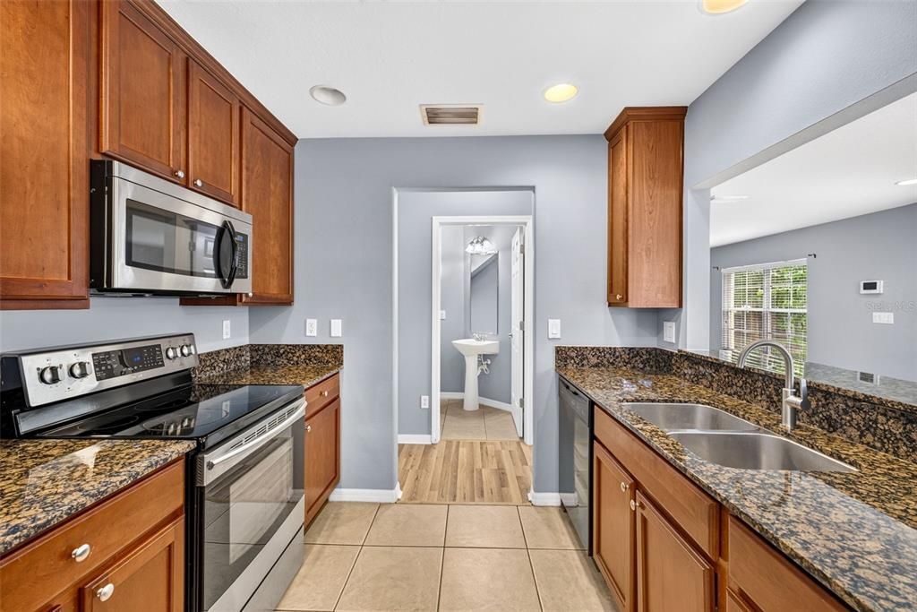 For Sale: $194,900 (3 beds, 2 baths, 1363 Square Feet)