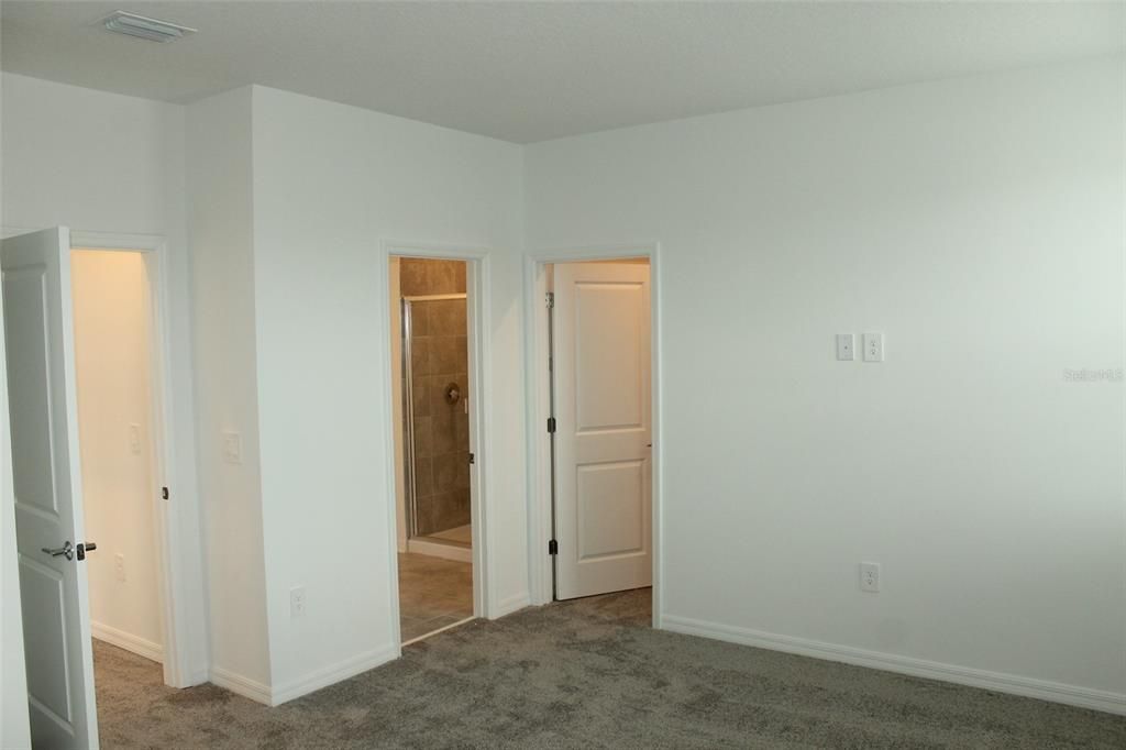 En Renta: $2,495 (3 camas, 2 baños, 2132 Pies cuadrados)