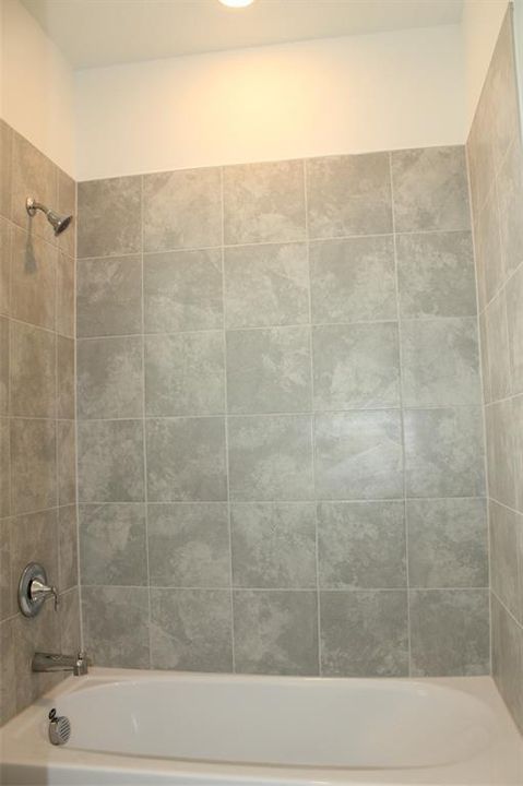 En Renta: $2,495 (3 camas, 2 baños, 2132 Pies cuadrados)