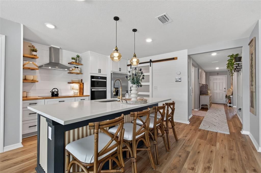 For Sale: $335,000 (3 beds, 2 baths, 1619 Square Feet)