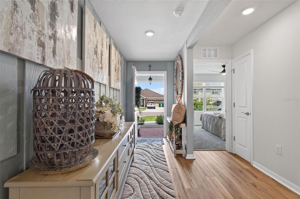 For Sale: $335,000 (3 beds, 2 baths, 1619 Square Feet)