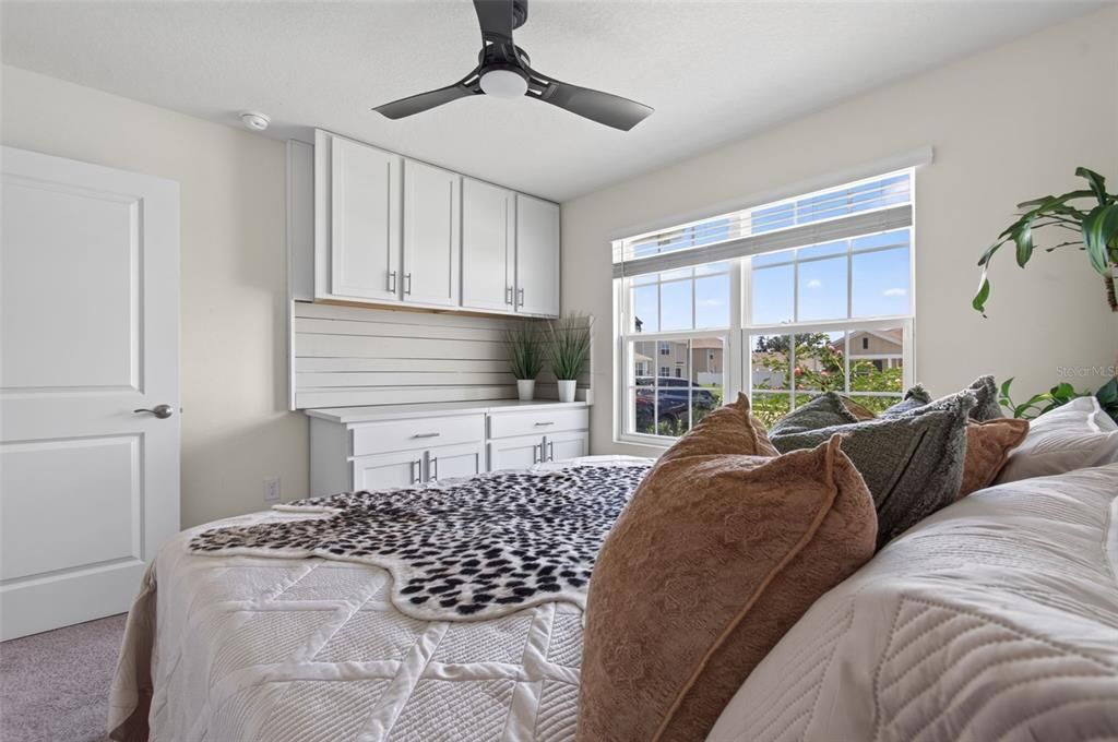 For Sale: $335,000 (3 beds, 2 baths, 1619 Square Feet)