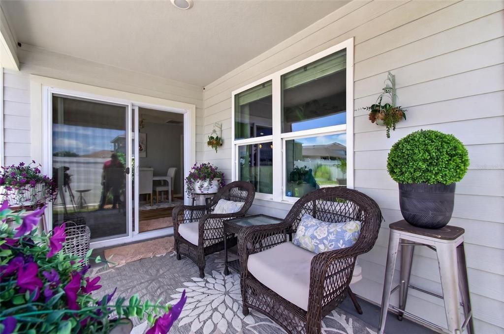 For Sale: $335,000 (3 beds, 2 baths, 1619 Square Feet)