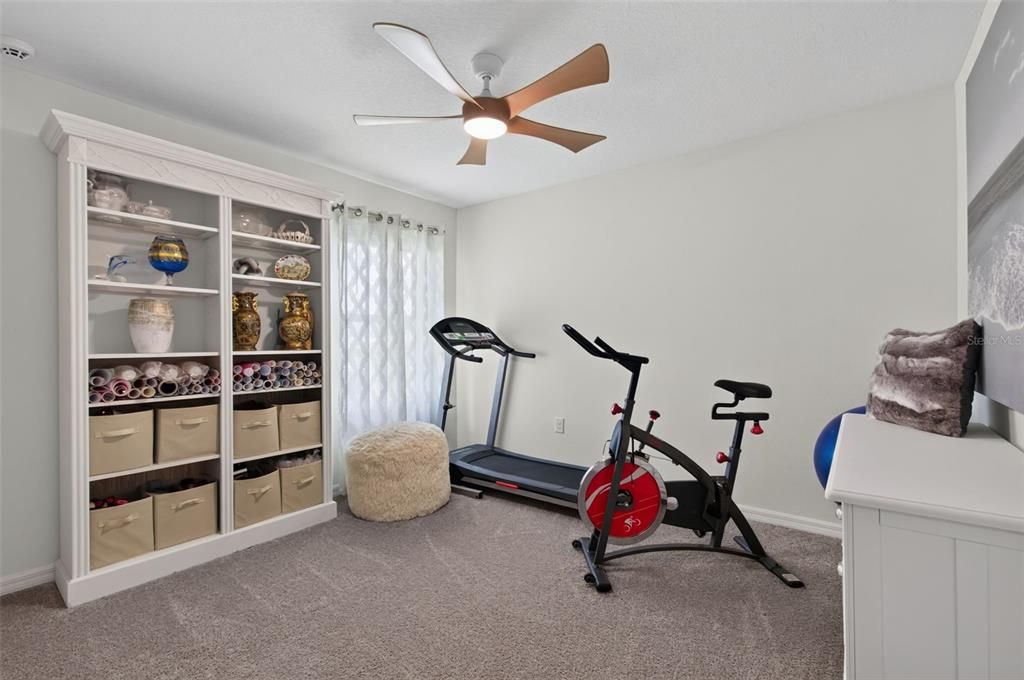 For Sale: $335,000 (3 beds, 2 baths, 1619 Square Feet)