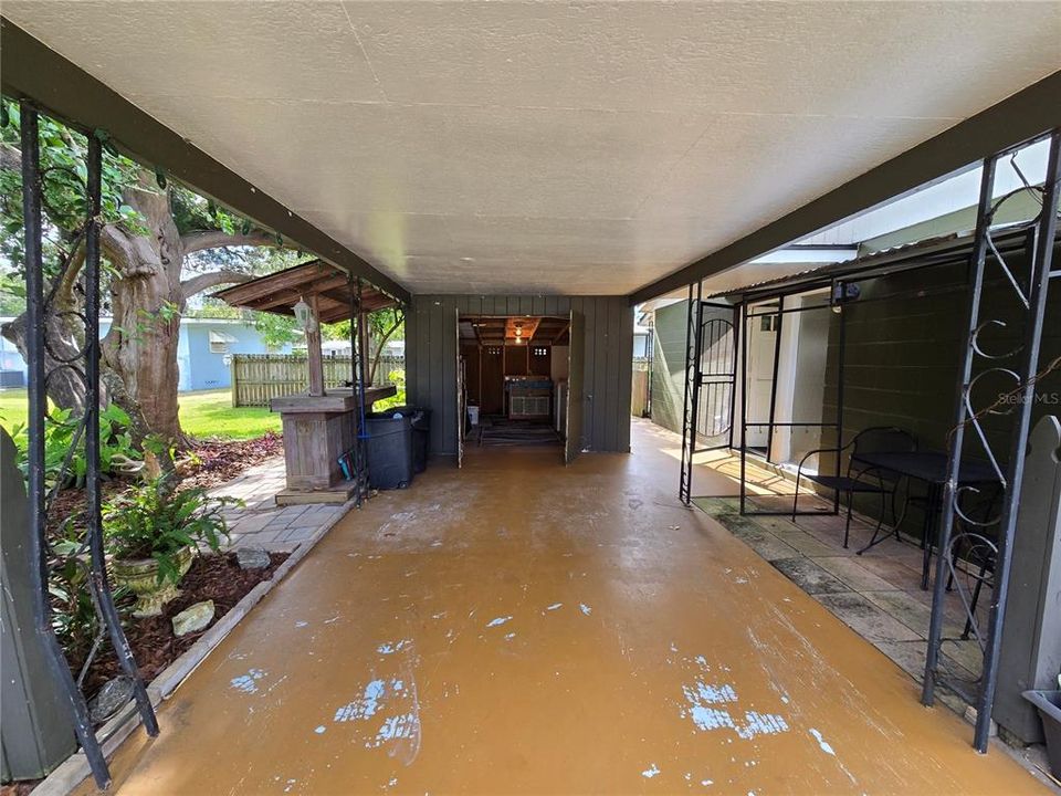 For Sale: $225,000 (3 beds, 1 baths, 988 Square Feet)