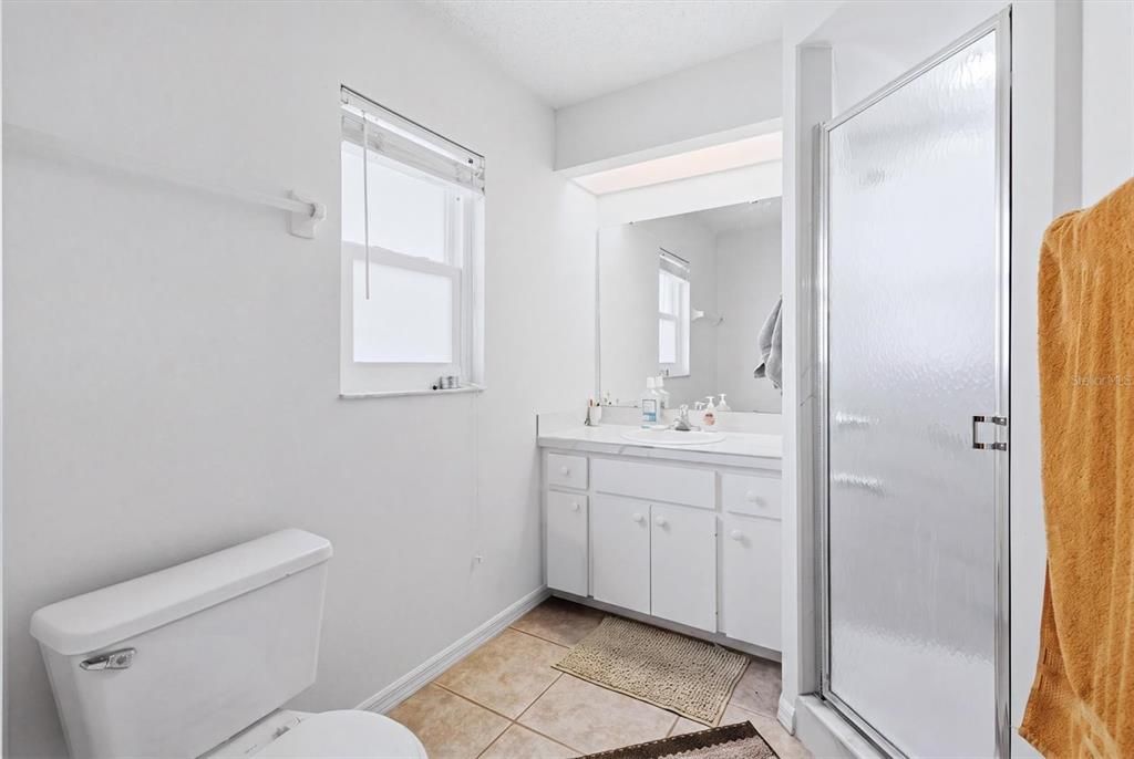 For Sale: $379,000 (3 beds, 2 baths, 1295 Square Feet)
