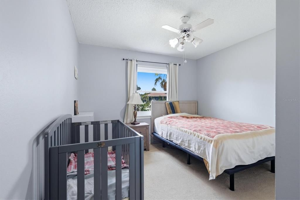 For Sale: $379,000 (3 beds, 2 baths, 1295 Square Feet)