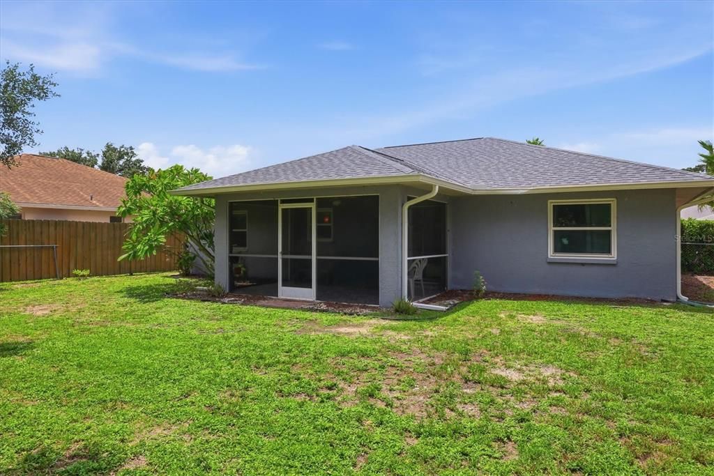 For Sale: $379,000 (3 beds, 2 baths, 1295 Square Feet)