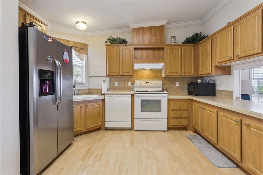 На продажу: $135,000 (3 спален, 2 ванн, 1487 Квадратных фут)