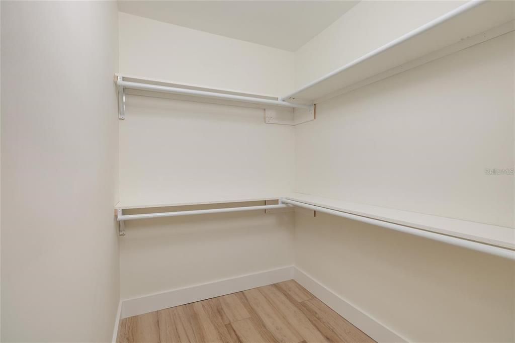 En Renta: $8,500 (4 camas, 2 baños, 2048 Pies cuadrados)