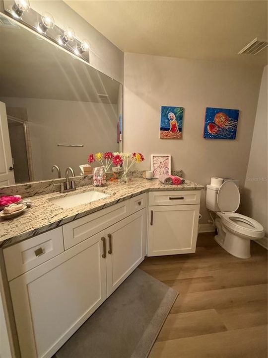 В аренду: $3,100 (2 спален, 2 ванн, 1594 Квадратных фут)