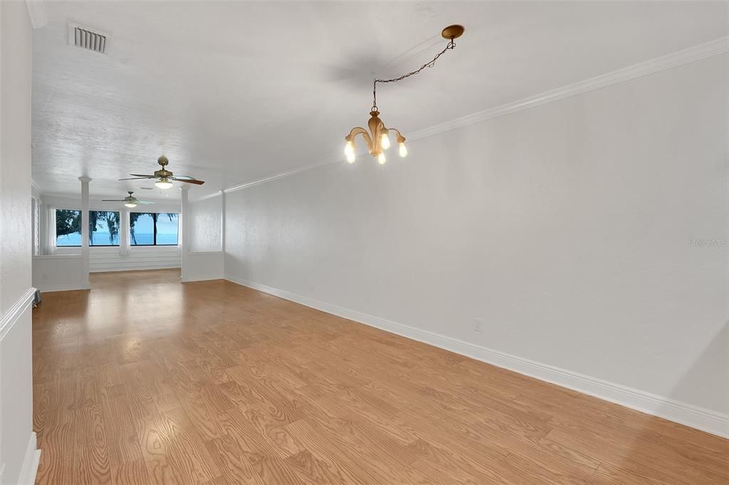 For Sale: $475,000 (2 beds, 2 baths, 1674 Square Feet)