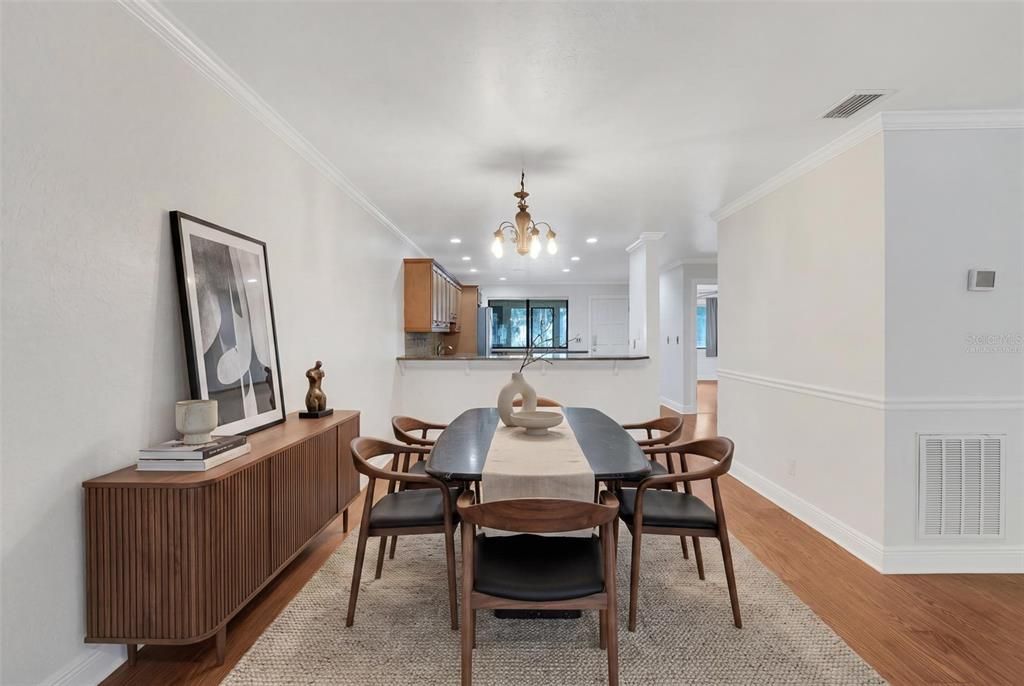 For Sale: $475,000 (2 beds, 2 baths, 1674 Square Feet)