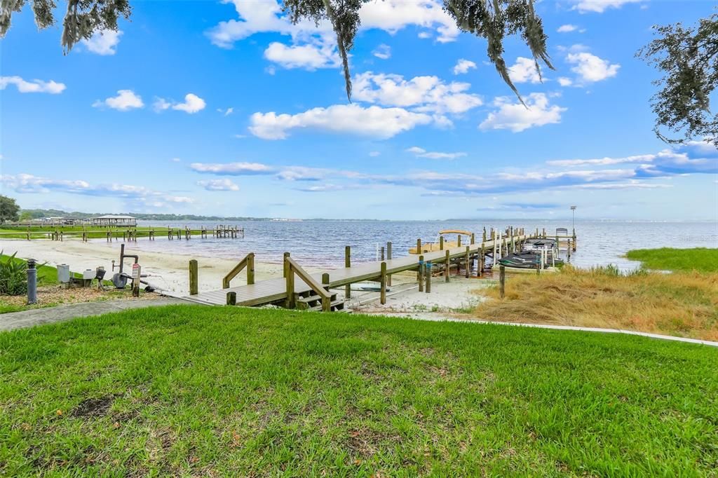 For Sale: $475,000 (2 beds, 2 baths, 1674 Square Feet)