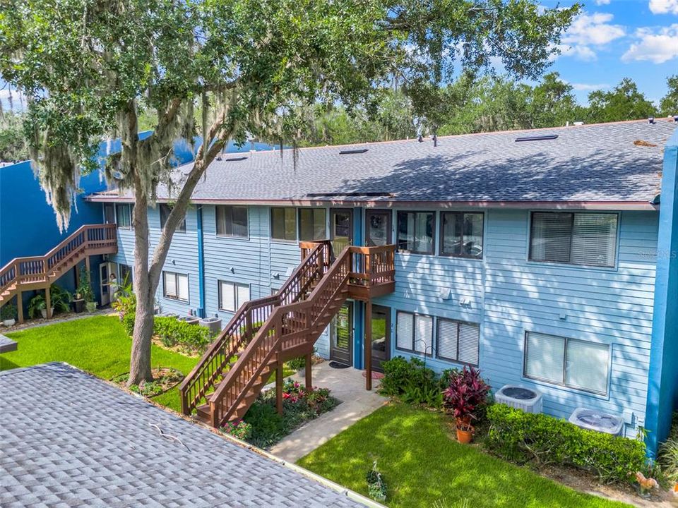 For Sale: $475,000 (2 beds, 2 baths, 1674 Square Feet)