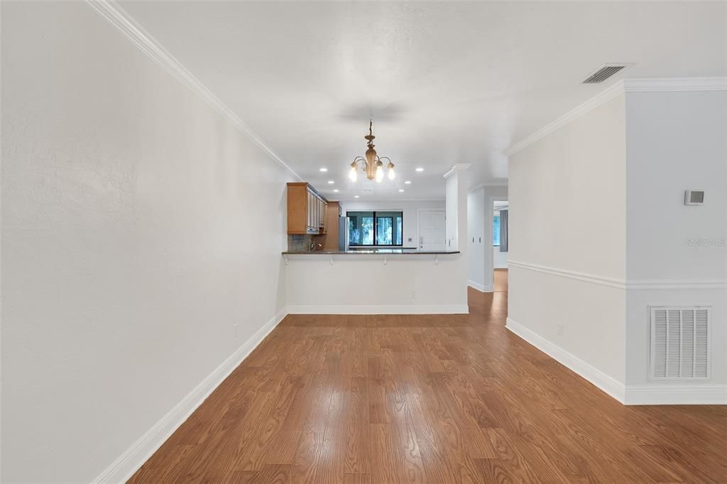 For Sale: $475,000 (2 beds, 2 baths, 1674 Square Feet)