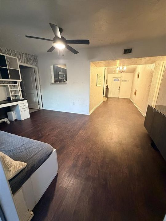 For Rent: $3,600 (3 beds, 3 baths, 1400 Square Feet)