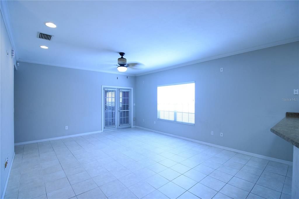 For Rent: $2,150 (3 beds, 2 baths, 1352 Square Feet)