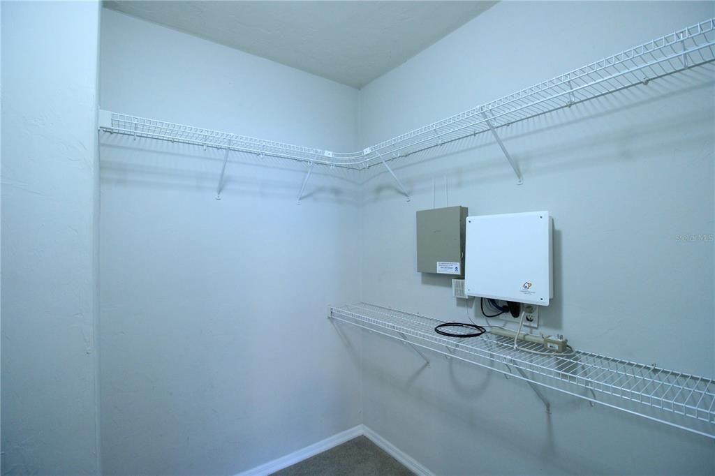 For Rent: $2,150 (3 beds, 2 baths, 1352 Square Feet)