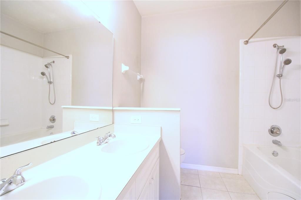 For Rent: $2,150 (3 beds, 2 baths, 1352 Square Feet)