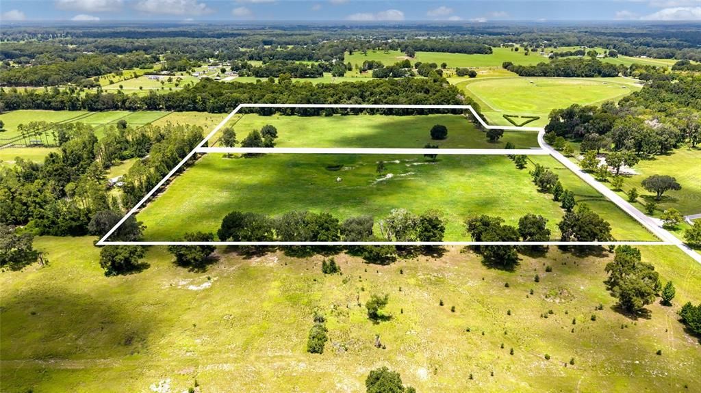 En Venta: $864,400 (16.31 acres)