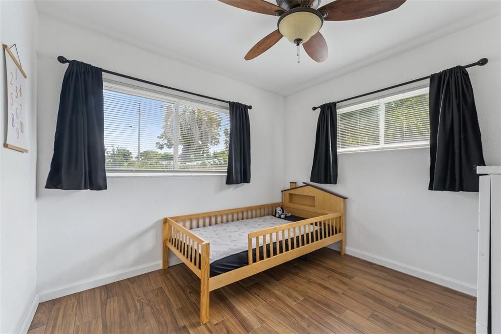 Activo con contrato: $369,000 (3 camas, 2 baños, 1092 Pies cuadrados)