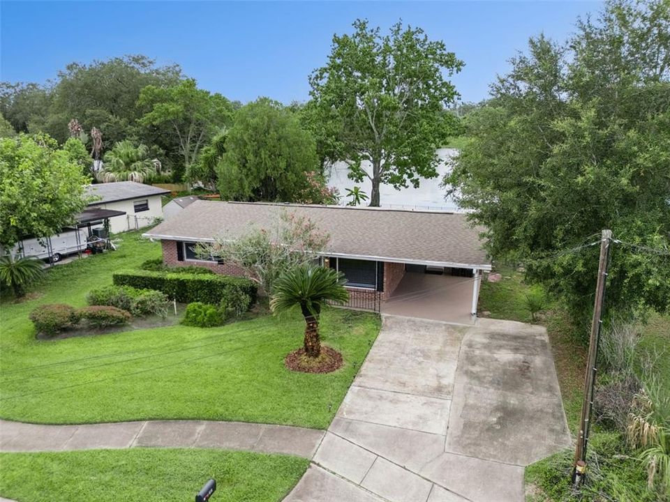 Activo con contrato: $369,000 (3 camas, 2 baños, 1092 Pies cuadrados)