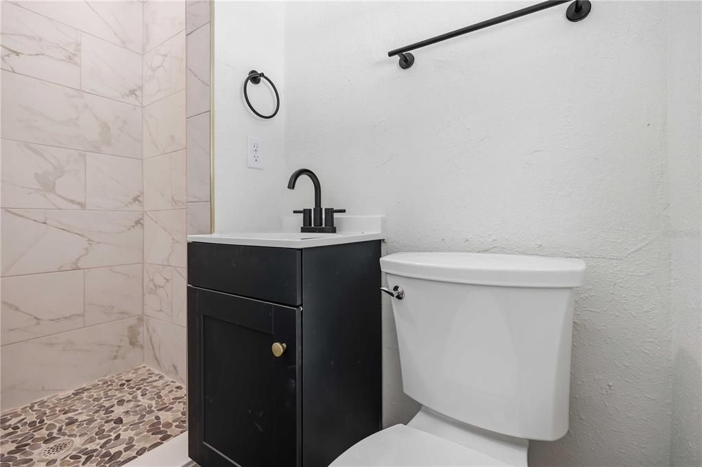 На продажу: $429,900 (3 спален, 3 ванн, 2000 Квадратных фут)