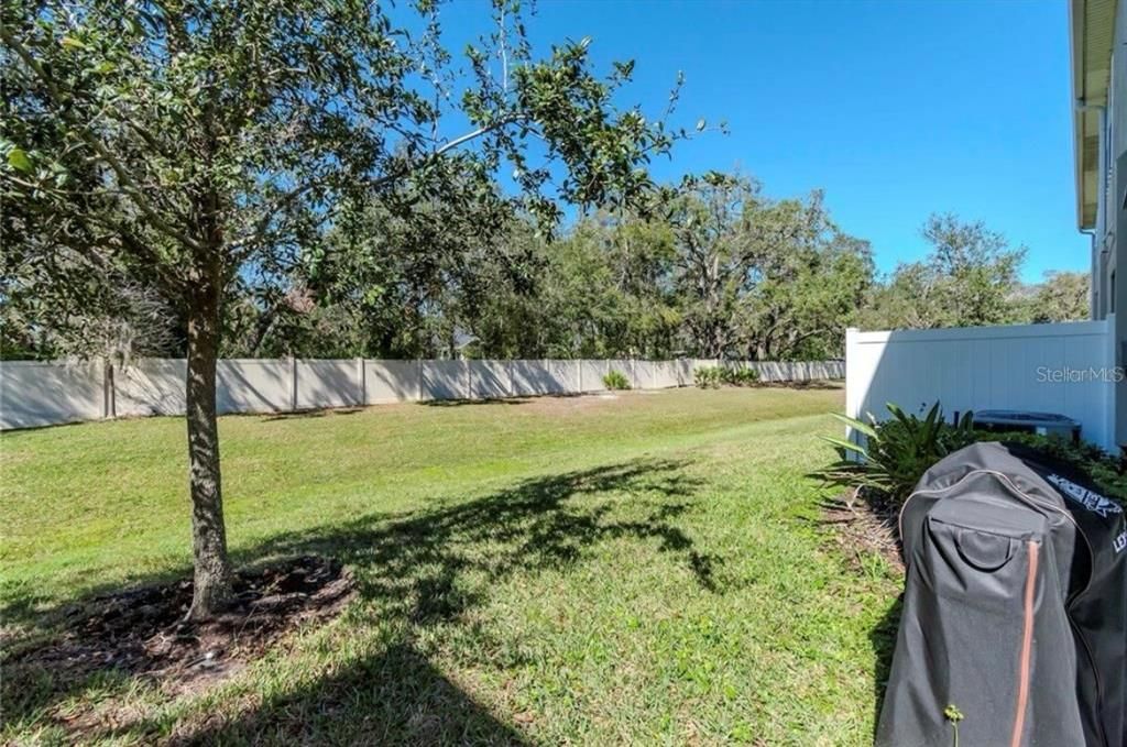 For Rent: $2,800 (3 beds, 2 baths, 1852 Square Feet)
