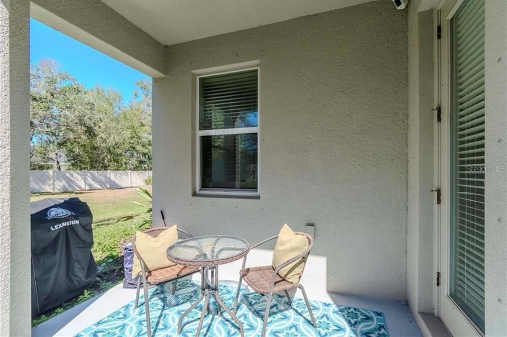 For Rent: $2,800 (3 beds, 2 baths, 1852 Square Feet)