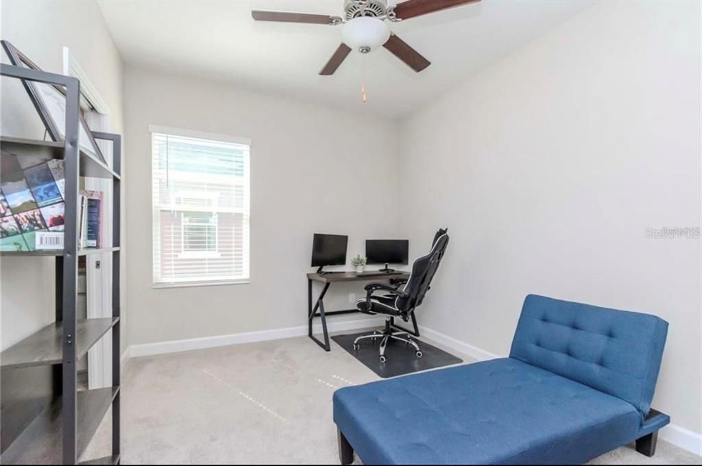 For Rent: $2,800 (3 beds, 2 baths, 1852 Square Feet)