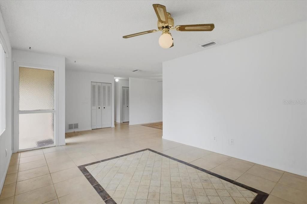 For Sale: $246,000 (3 beds, 2 baths, 1484 Square Feet)