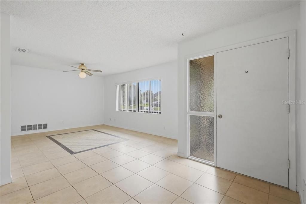 For Sale: $246,000 (3 beds, 2 baths, 1484 Square Feet)