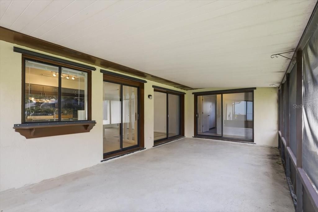 For Sale: $246,000 (3 beds, 2 baths, 1484 Square Feet)
