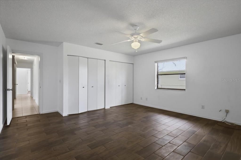 For Sale: $246,000 (3 beds, 2 baths, 1484 Square Feet)