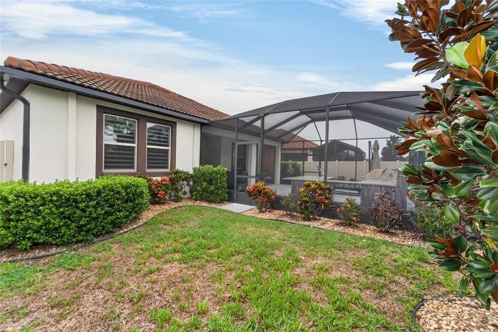 En Venta: $410,000 (2 camas, 2 baños, 1956 Pies cuadrados)