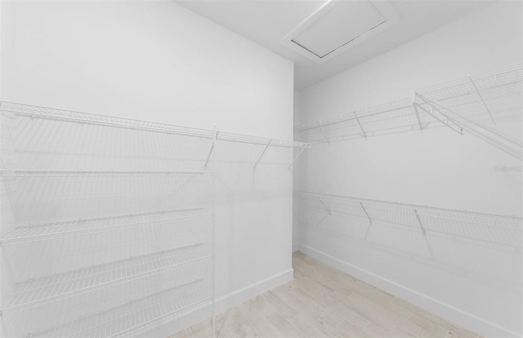 Active With Contract: $427,745 (2 beds, 2 baths, 1448 Square Feet)