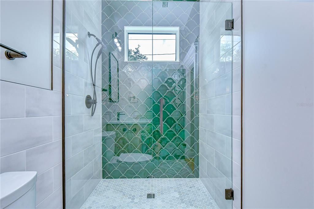 En Venta: $897,000 (5 camas, 3 baños, 3088 Pies cuadrados)